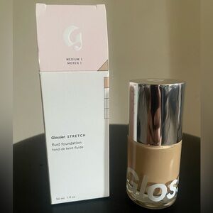Glossier Stretch Fluid Foundation - Medium 1